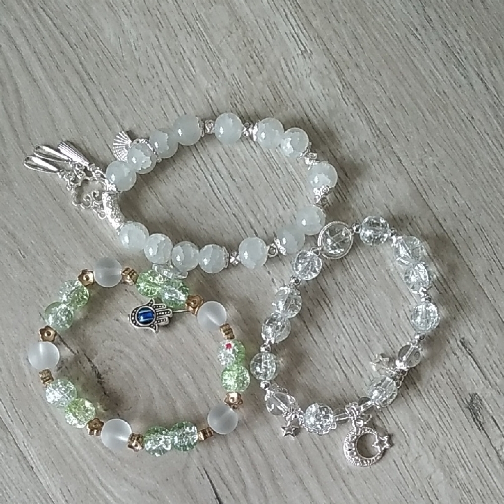 Elegant Silver and Green Beaded Bracelet Set